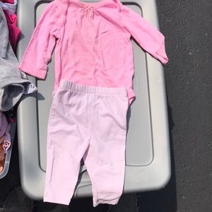 Baby’s outfit pink and white